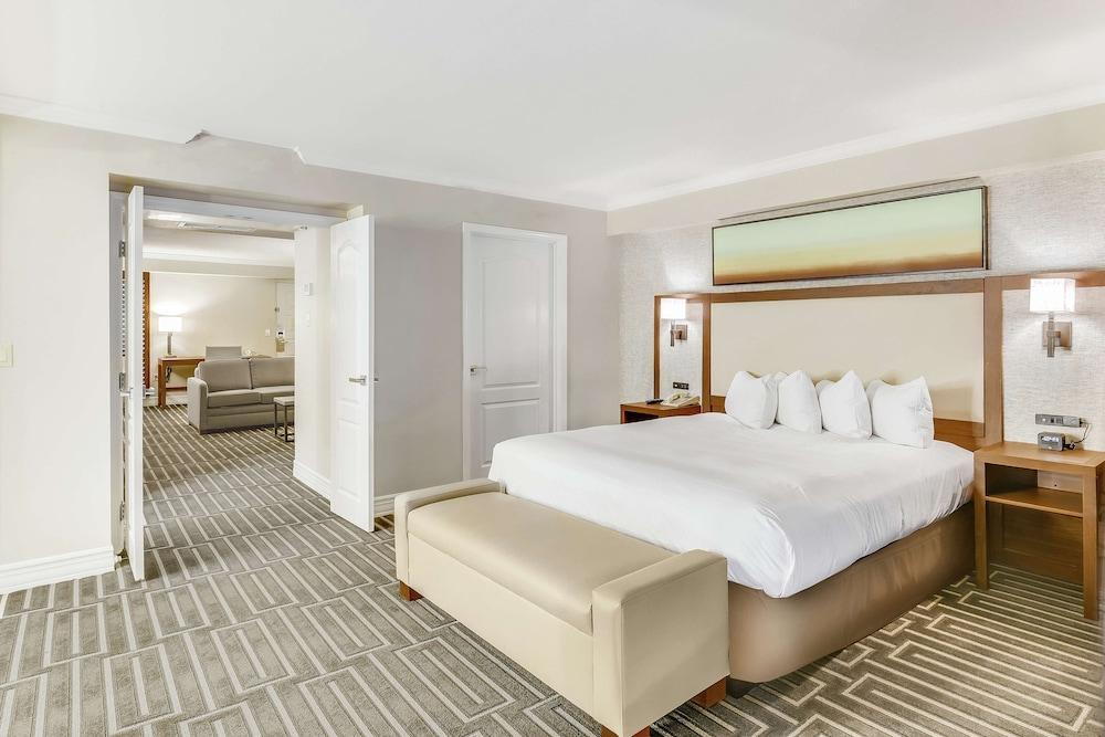 Hilton Phoenix Tapatio Cliffs Resort photo 32