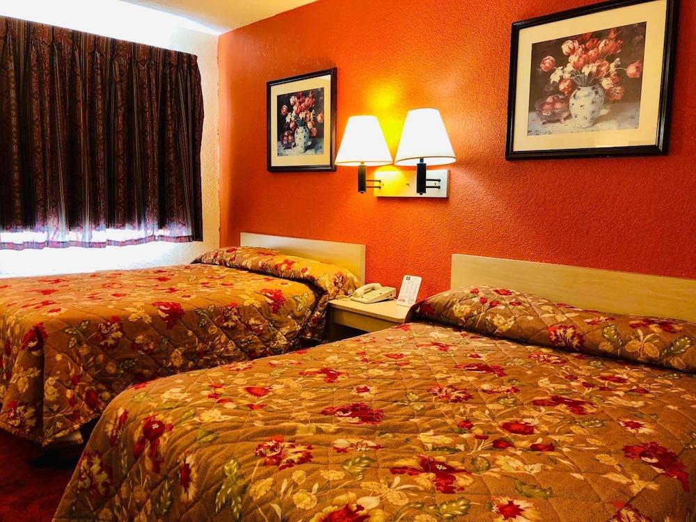 QC Stay Inn photo 15