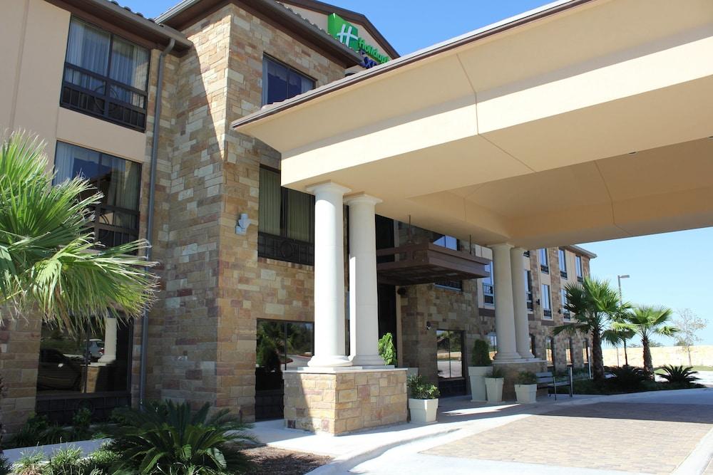 Holiday Inn Express & Suites Austin NW - Lakeway by IHG photo 31
