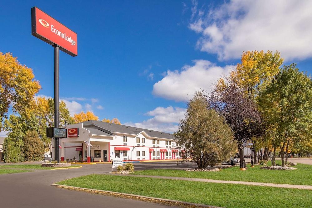 Econo Lodge Grand Forks near University photo 1