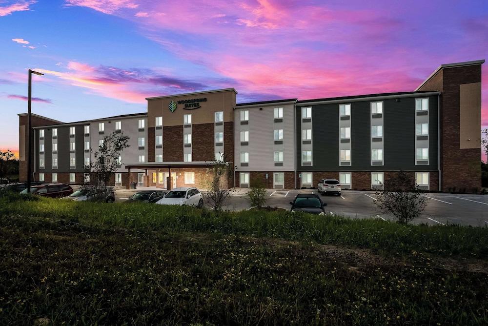 Woodspring Suites Milwaukee - Menomonee Falls photo 39