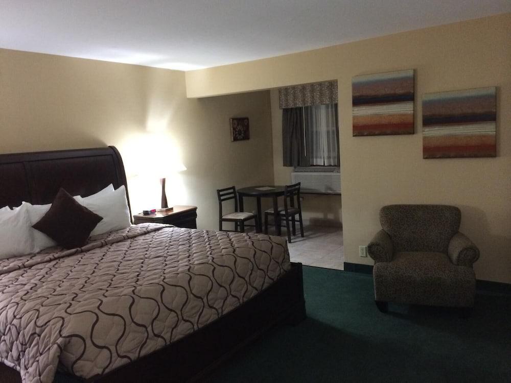 Pacer Inn And Suites Delaware photo 8