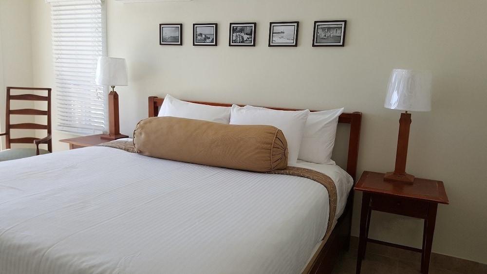 Le Cabanon Motel photo 32