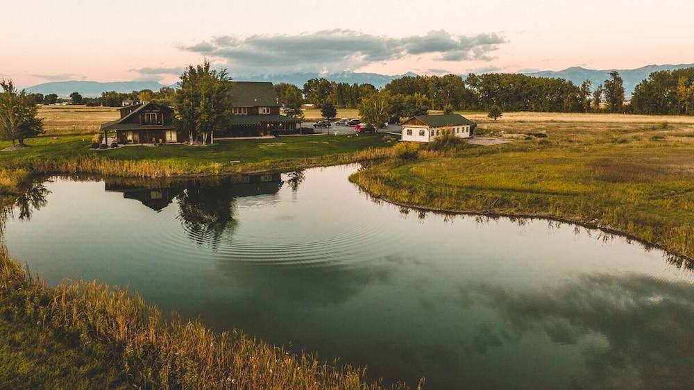 Gallatin River Lodge photo 5