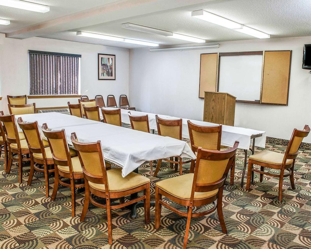 Quality Inn & Suites Lebanon I-65 photo 52