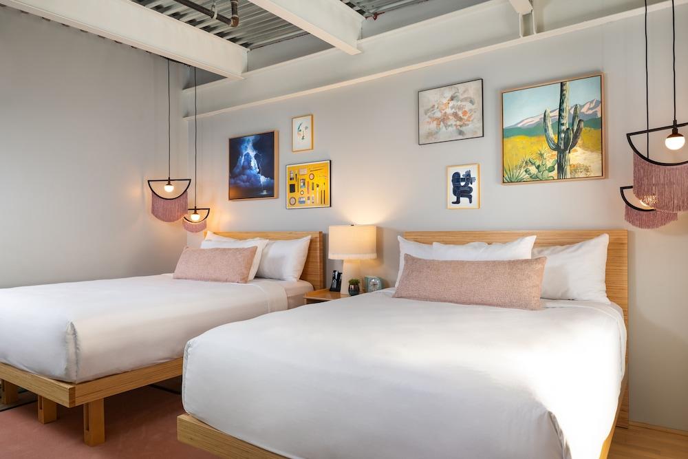 Canvas Hotel Dallas photo 8