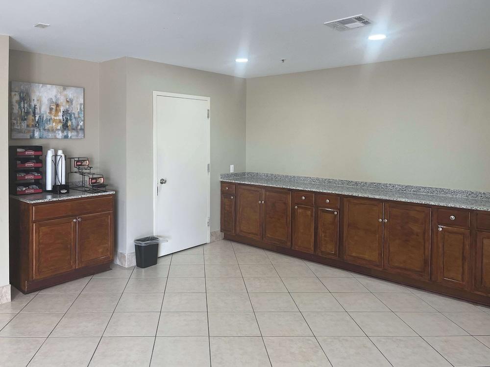 Motel 6 Houma, LA photo 2