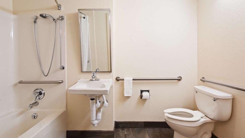 Best Western Nittany Inn Milroy photo 17