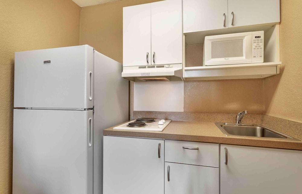Extended Stay America Suites Washington DC Germantown Town C photo 33