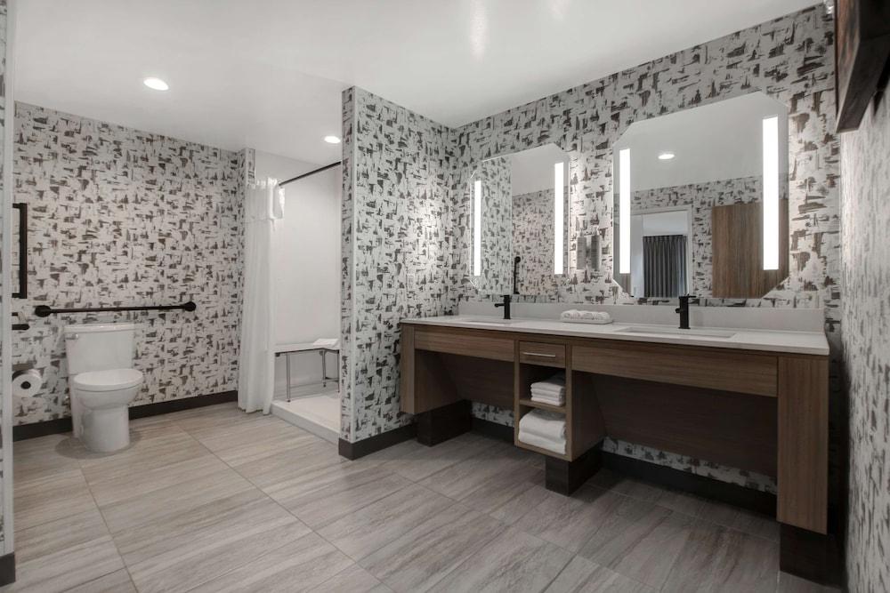 Home2 Suites by Hilton Anderson Downtown photo 33