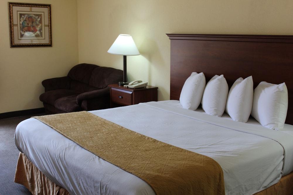 Econo Lodge Andrews Air Force Base photo 7