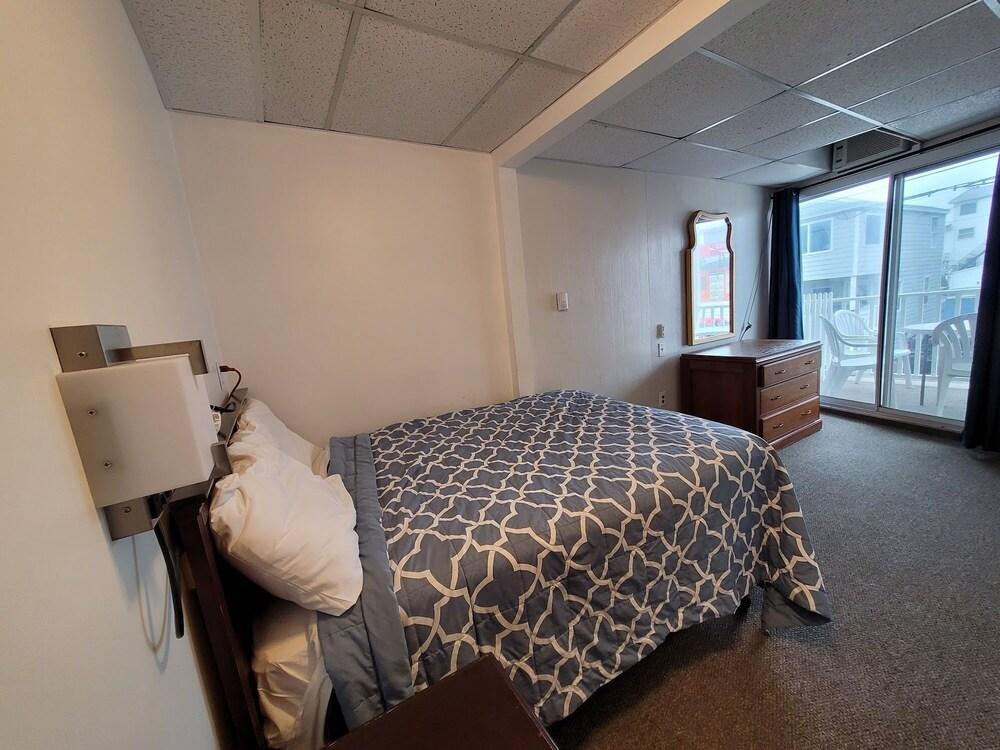 The Hillcrest photo 21