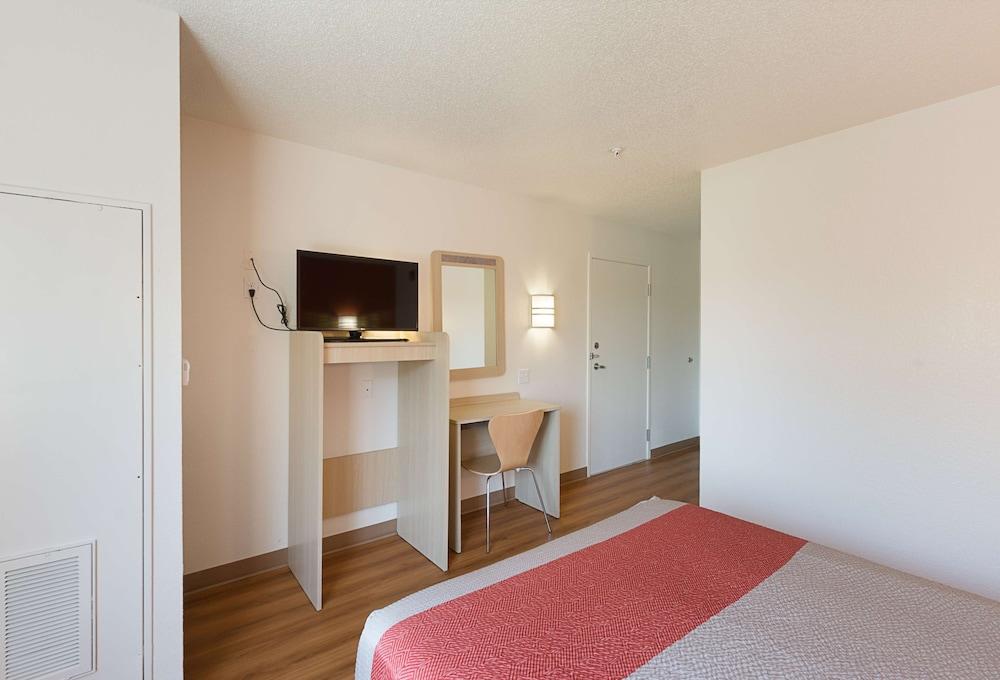 Motel 6 Columbia, SC - Fort Jackson Area photo 26