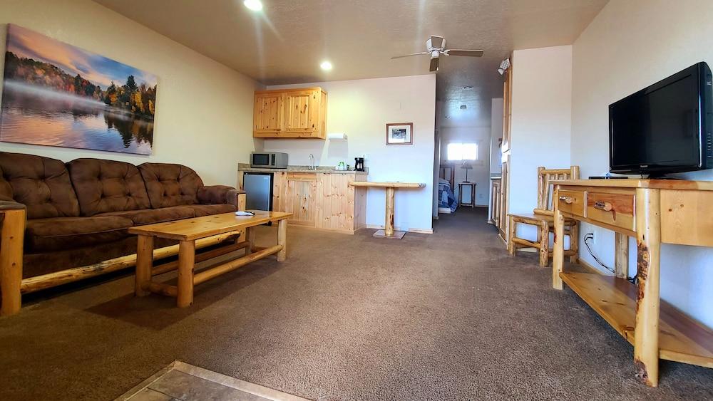Flaming Gorge Hideout photo 5