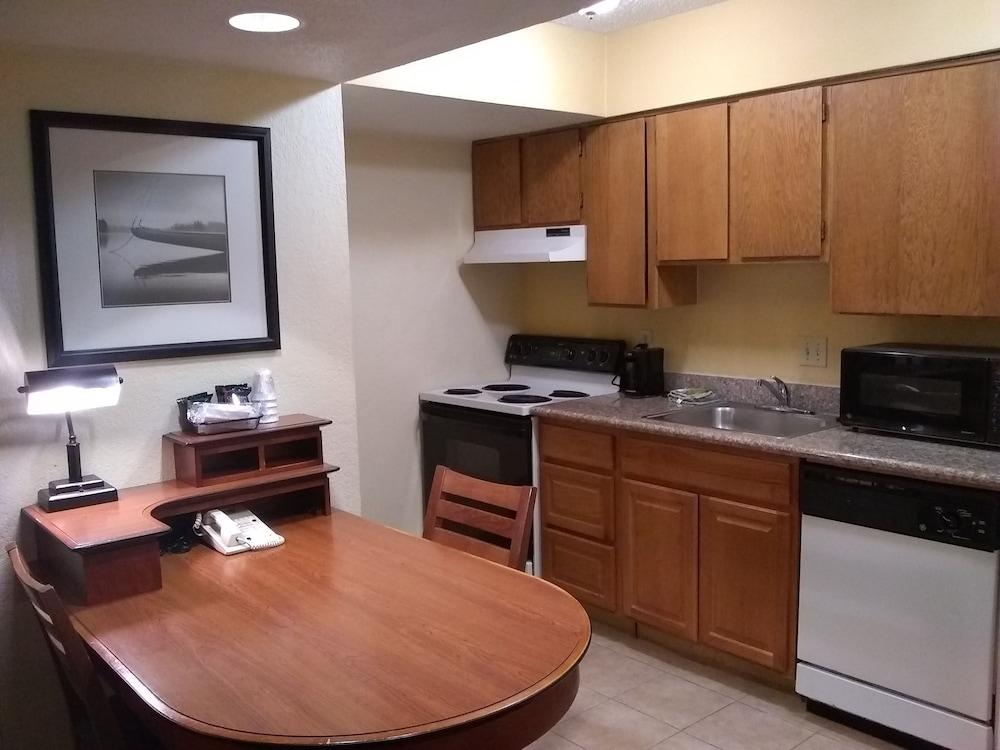 Extended Studio Suite Hotel photo 6
