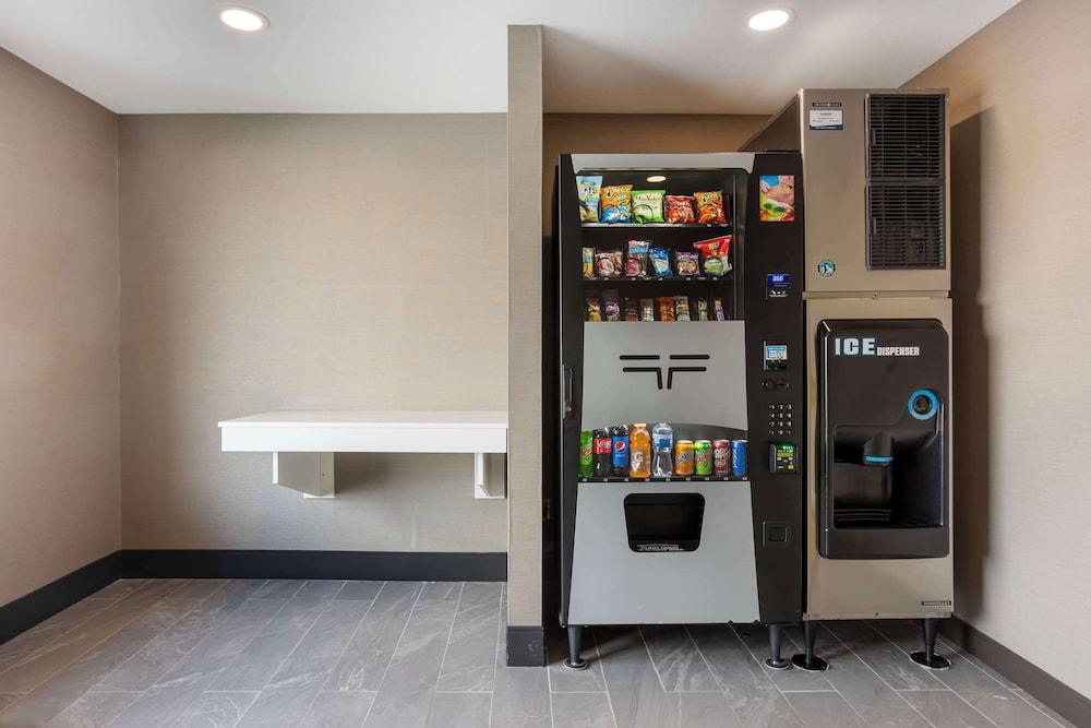 Best Western Plus Columbia Inn photo 10