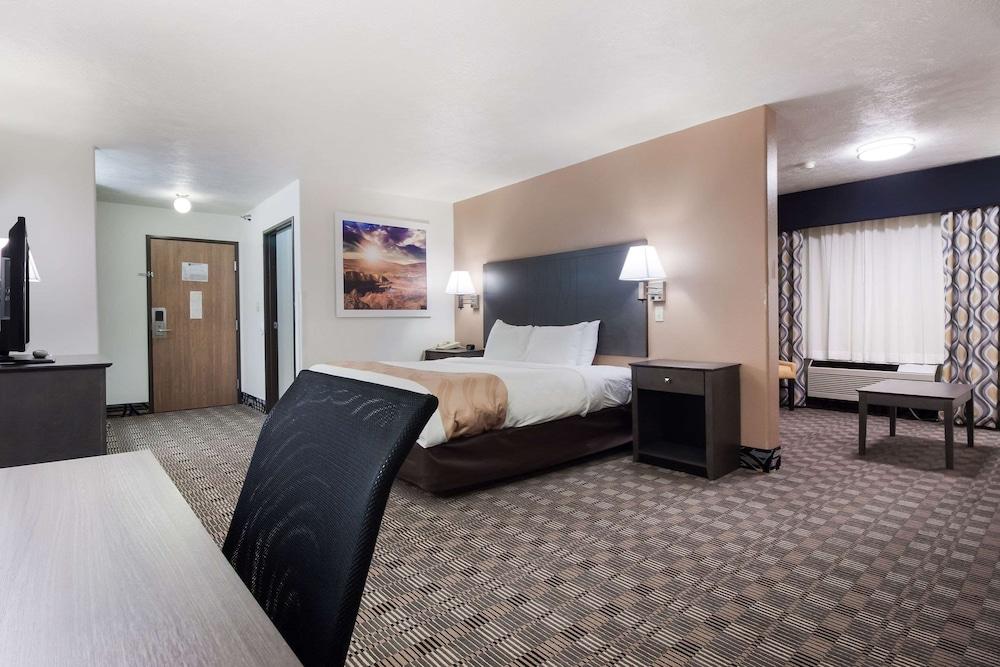 Quality Inn & Suites McCook photo 19