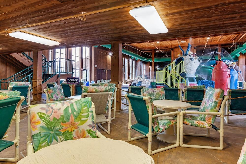 Polynesian Hotel & Suites Wisconsin Dells/Lake Delton photo 69