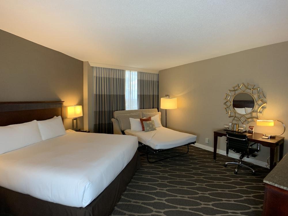 Hilton Houston Westchase photo 6