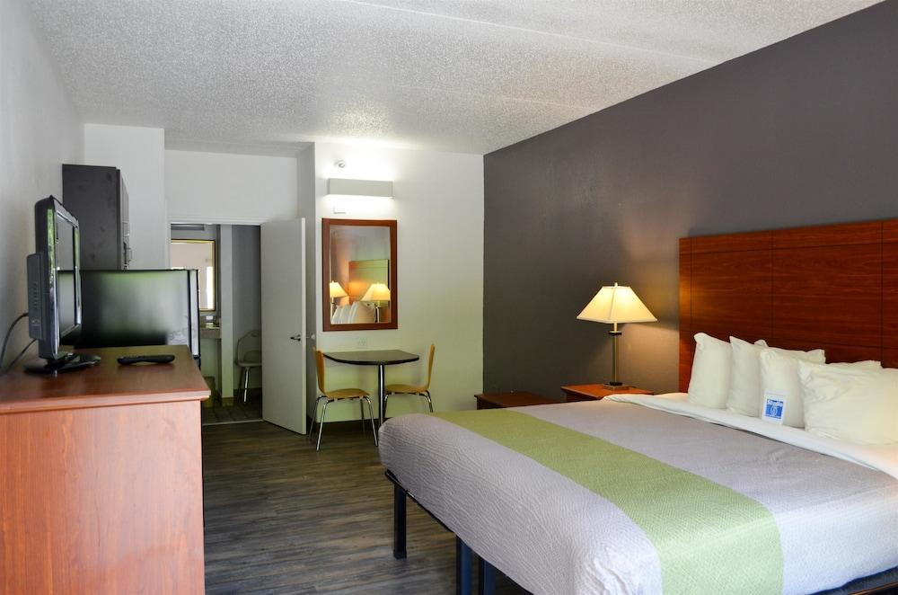 Studio Suites Extended Stay Chattanooga TN photo 21