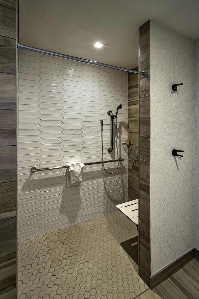 DoubleTree by Hilton Hotel Modesto photo 26