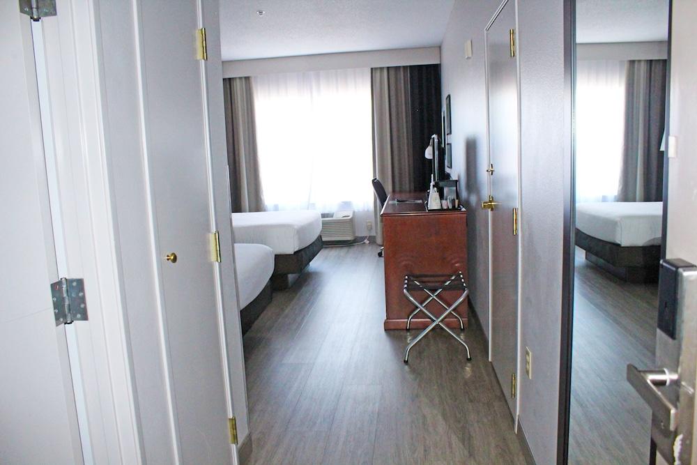 Independence Stay Hotel & Suites photo 13