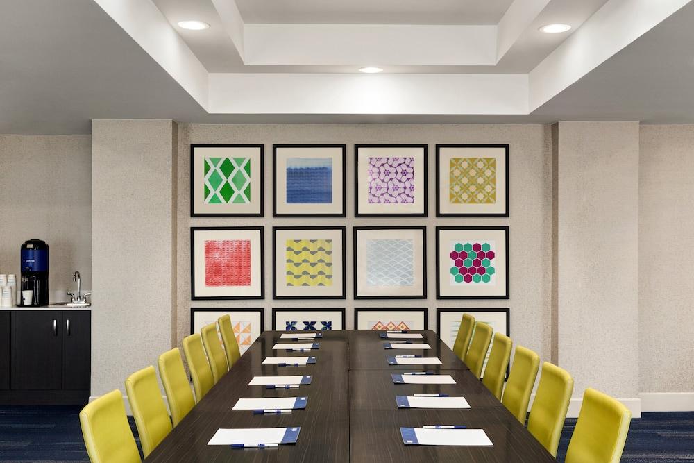 Holiday Inn Express & Suites Shawnee by IHG photo 29
