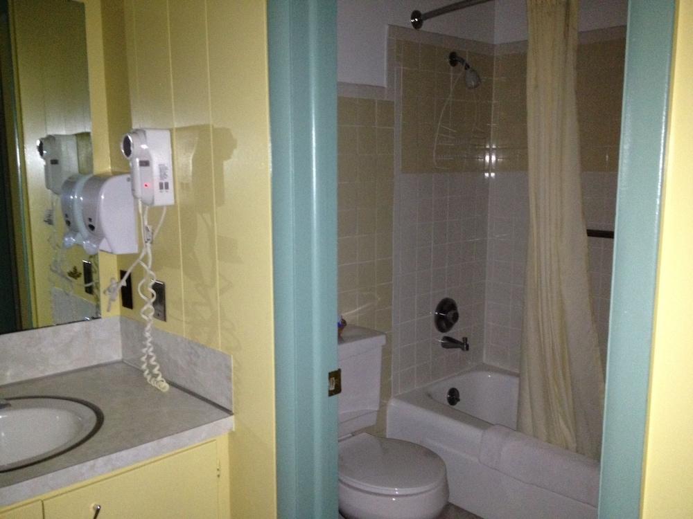 Parkview Motel photo 33