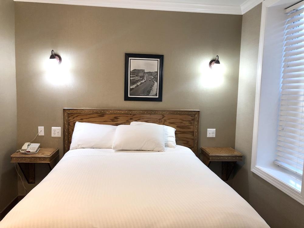District Hotel photo 6