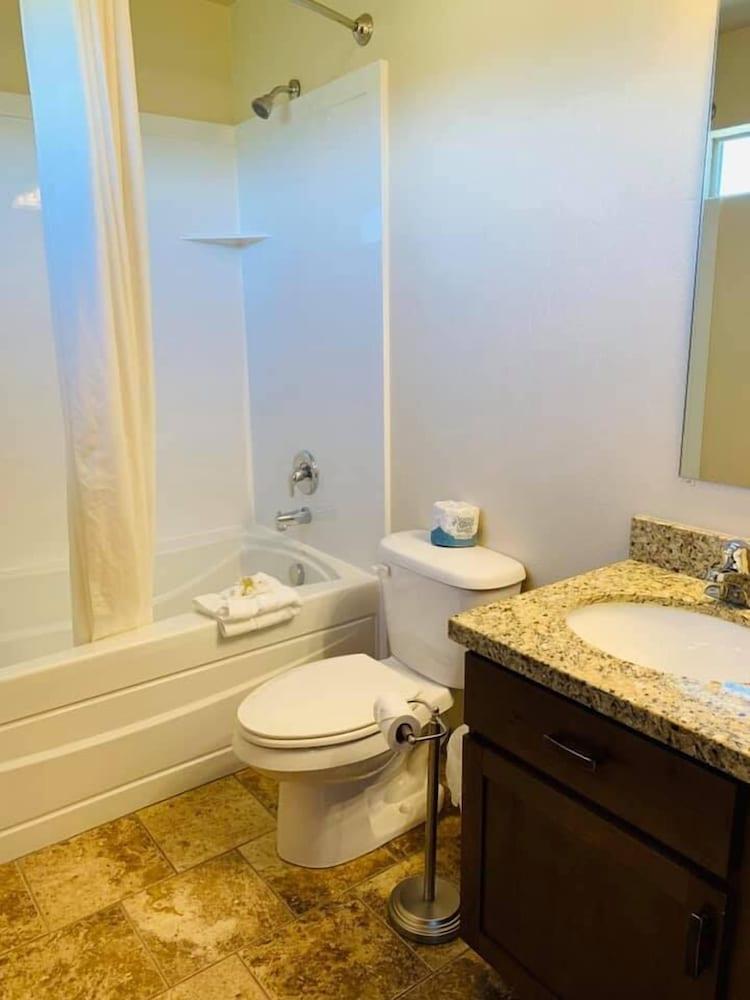 CB&M Executive Suites photo 44