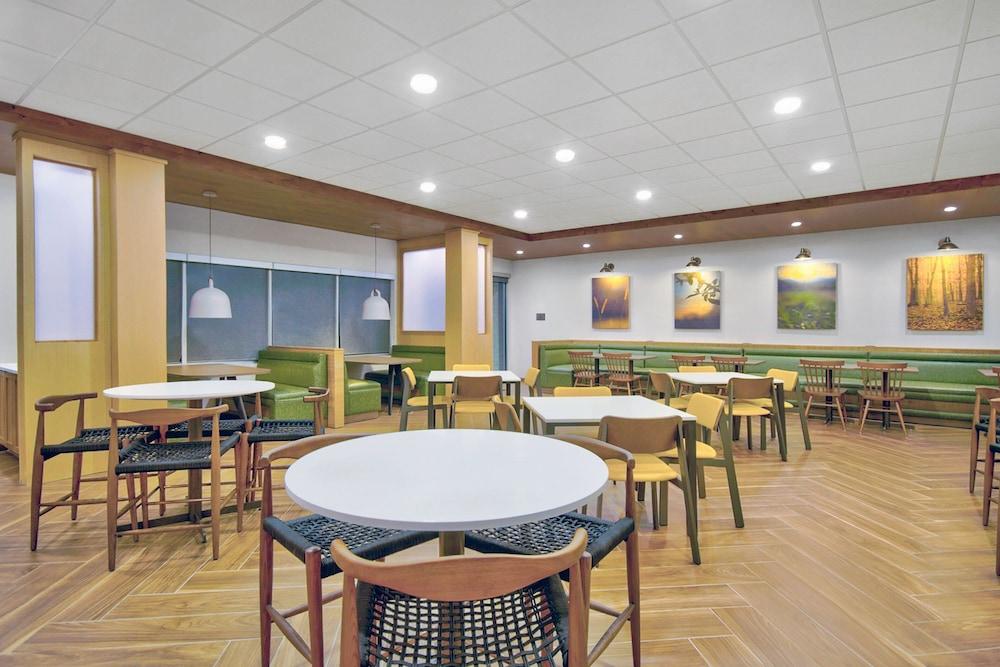 Fairfield Inn & Suites by Marriott Cincinnati North photo 21