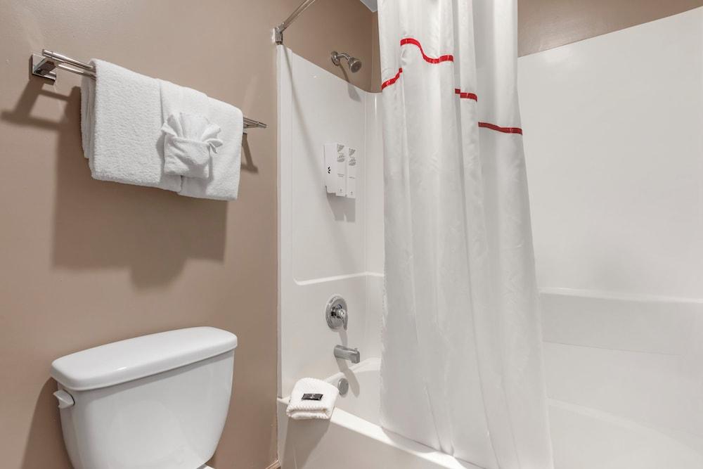 Red Roof Inn Kissimmee photo 23