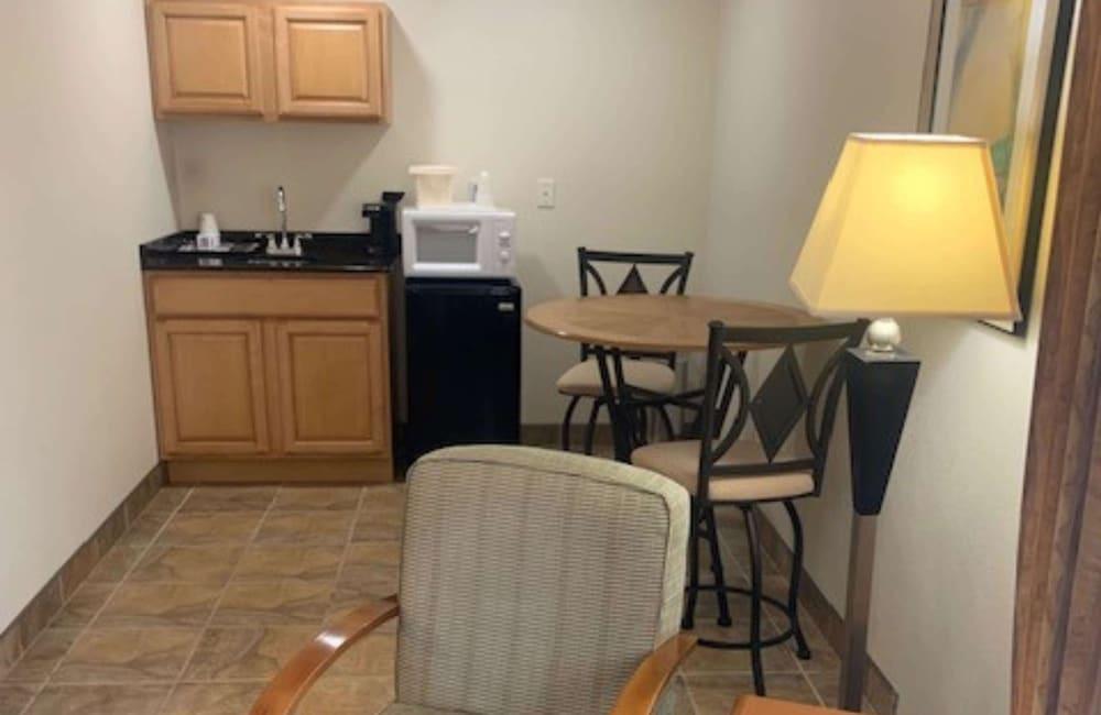 Best Western Davison Inn photo 27