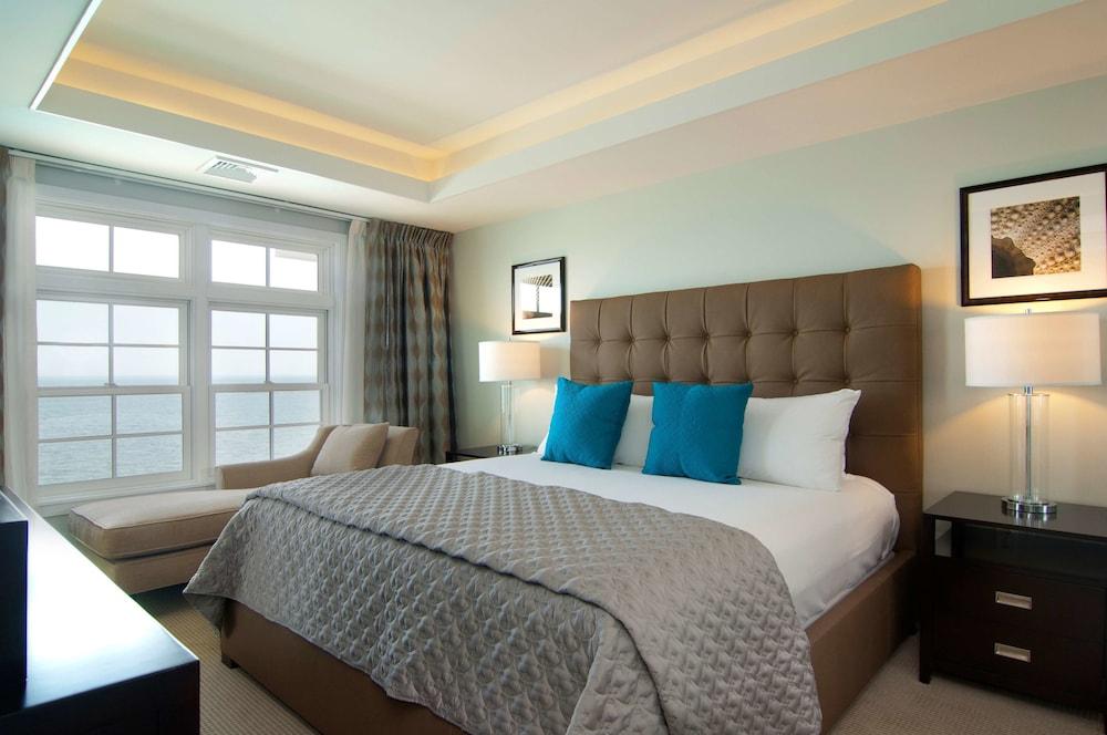 Water's Edge Resort & Spa photo 6