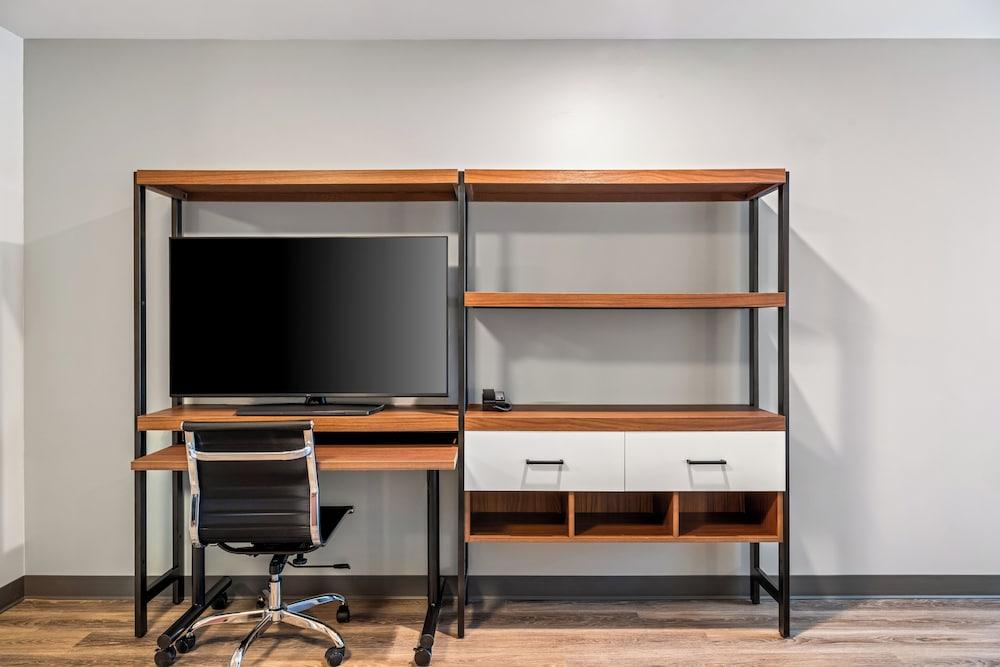 Everhome Suites Rochester Greece photo 23