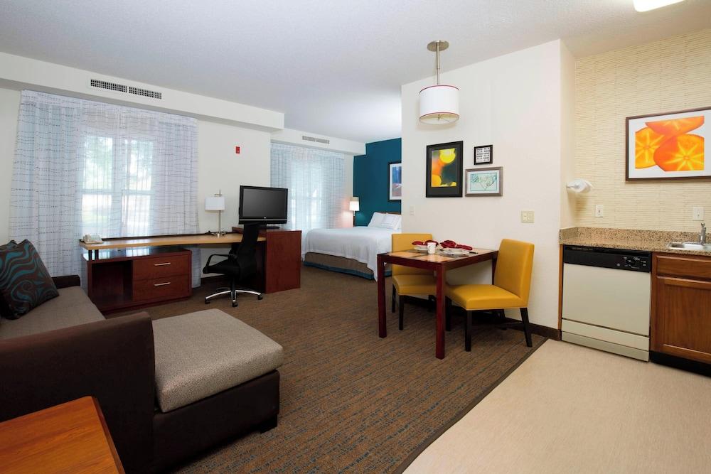 Residence Inn by Marriott Olathe Kansas City photo 11
