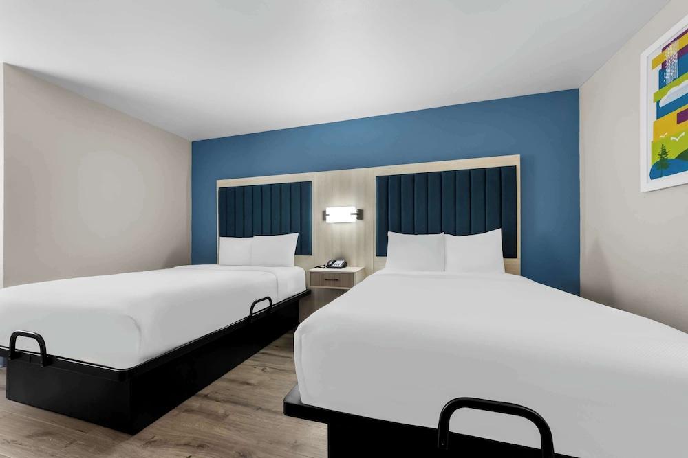 Park Inn by Radisson photo 29
