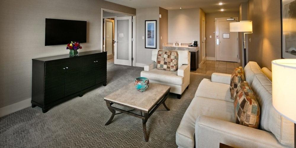 Isle Casino Hotel - Bettendorf photo 45