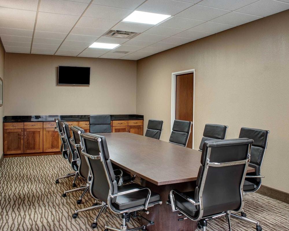 Comfort Inn & Suites Caldwell photo 31