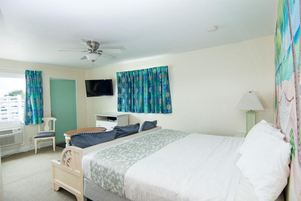 Magic Beach Motel photo 20