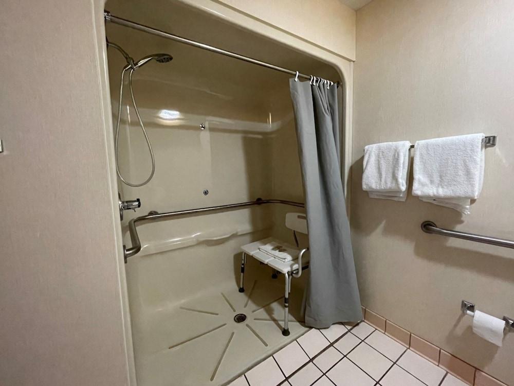 Red Roof Inn Branson photo 28