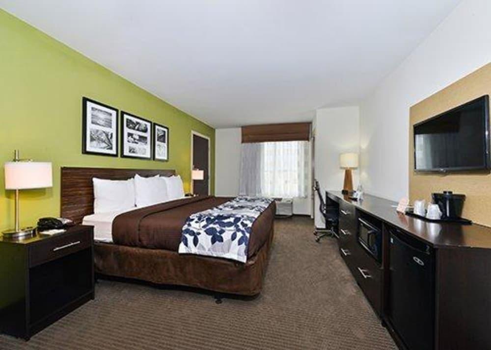 Sleep Inn & Suites Gulfport photo 16