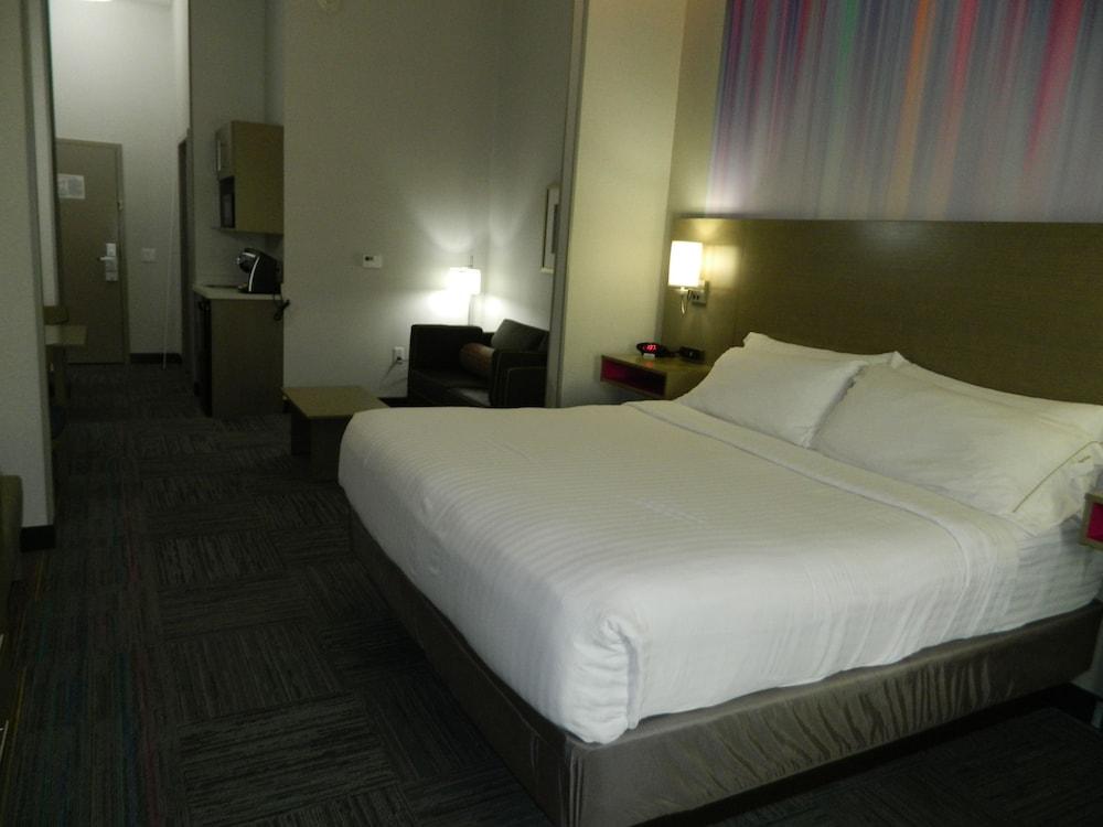 Holiday Inn Express & Suites Shippensburg by IHG photo 11