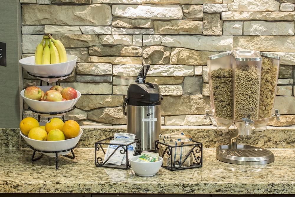 Staybridge Suites Jacksonville - Camp Lejeune Area by IHG photo 42