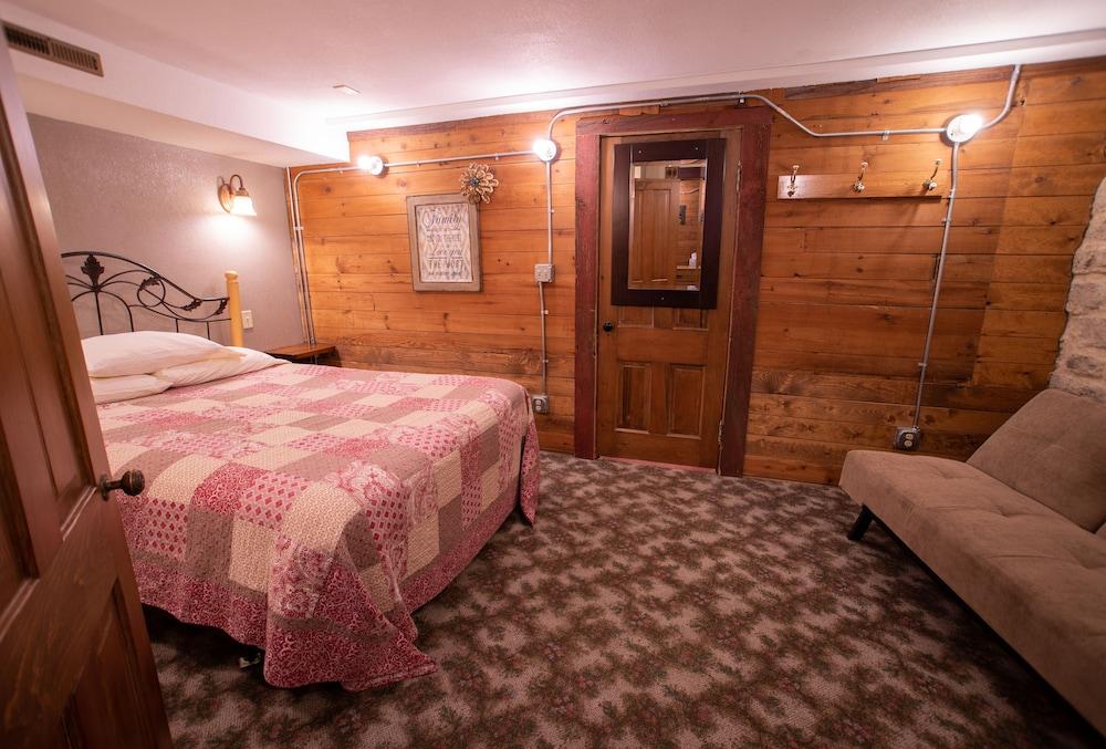 Stone Mill Hotel & Suites photo 89