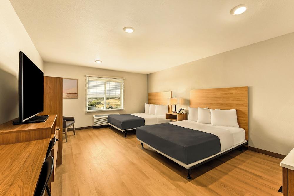 LivAway Suites Phoenix-Surprise photo 17
