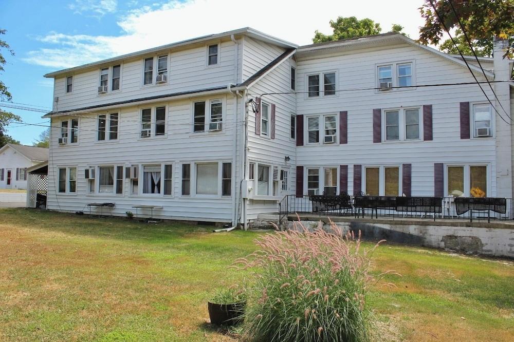 Pocono Ridge Inn photo 24