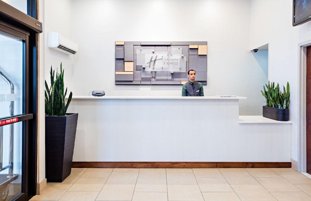 Holiday Inn Express Brooklyn, an IHG Hotel photo 30