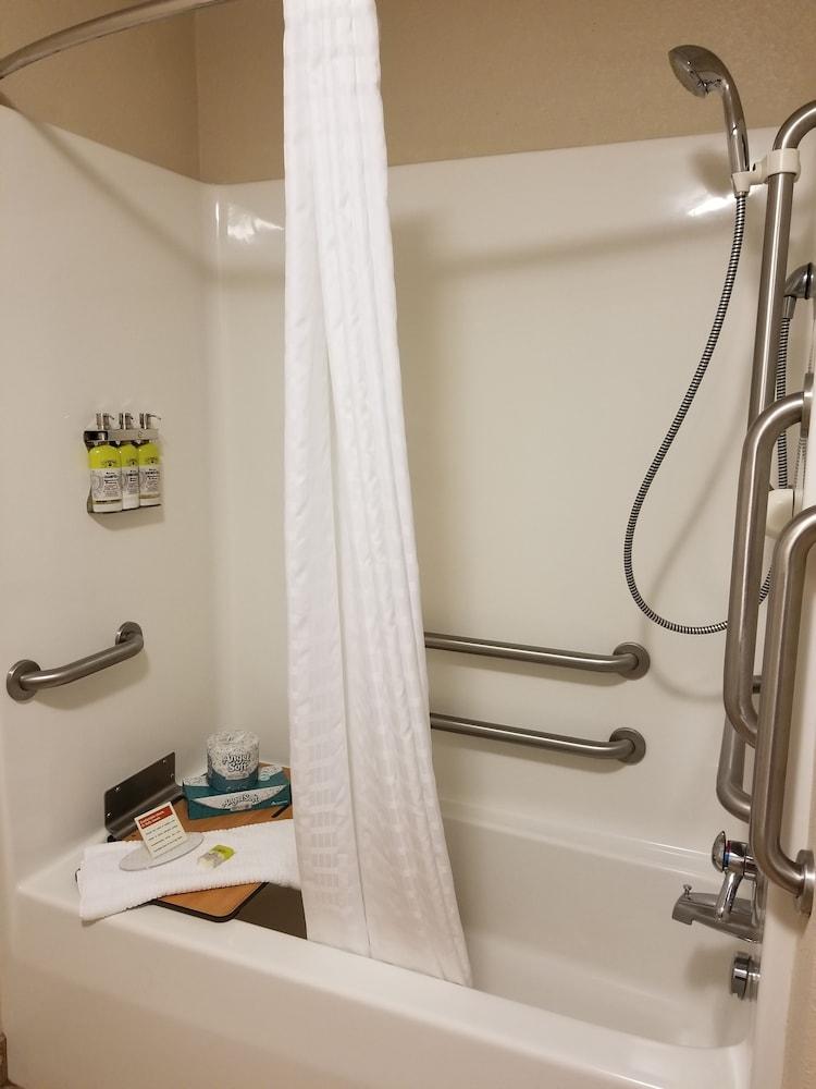 Candlewood Suites Cape Girardeau by IHG photo 28