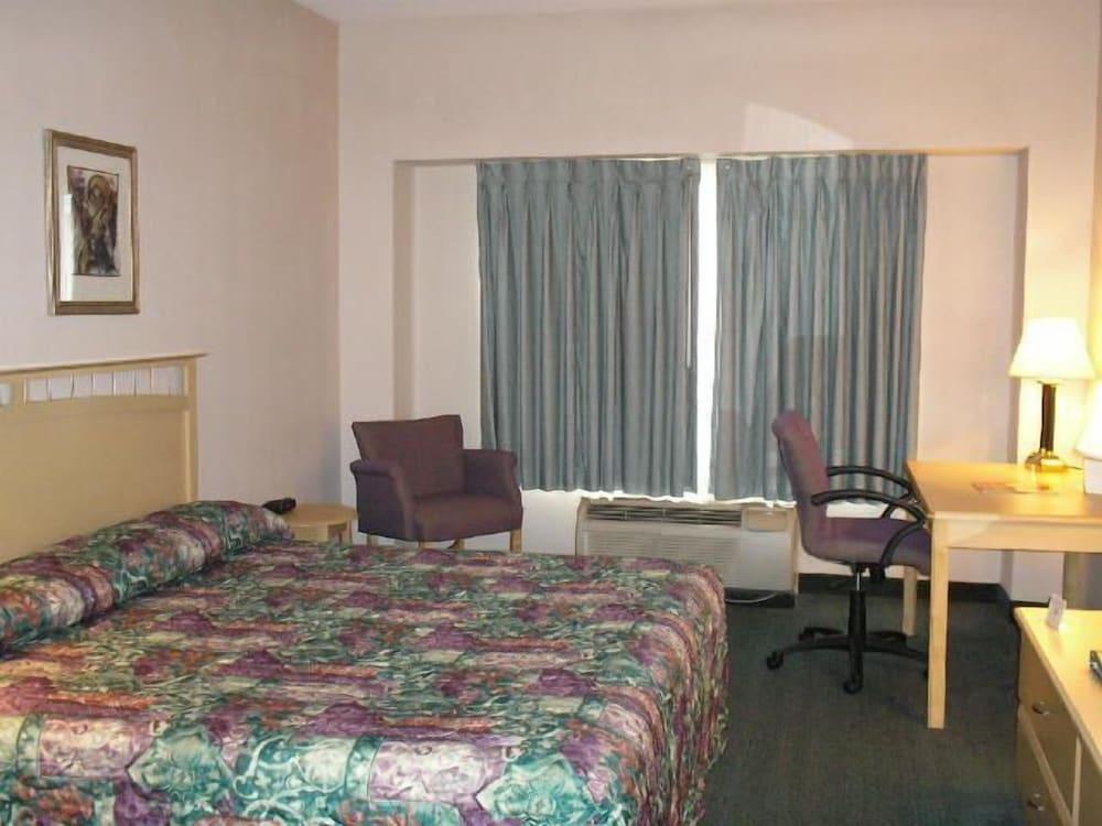 Ramada by Wyndham Nashville/Music Valley photo 7